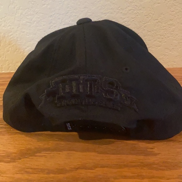SnapBack T hat - Picture 3 of 3